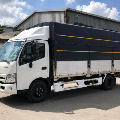 Xe Tải Hino XZU730L 5 Tấn Thùng Bạt