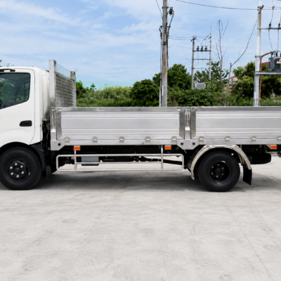 Xe Tải Hino XZU730L Euro 5 5 Tấn Thùng Lửng