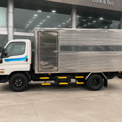 Xe Tải Hyundai Mighty W11SL 7 Tấn Thùng Kín